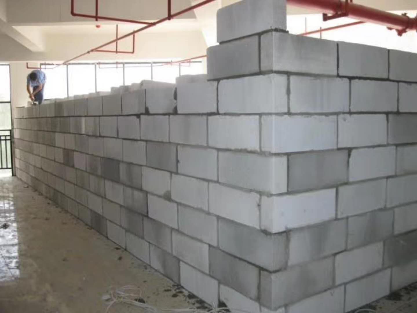 万柏林蒸压加气混凝土砌块承重墙静力和抗震性能的研究
